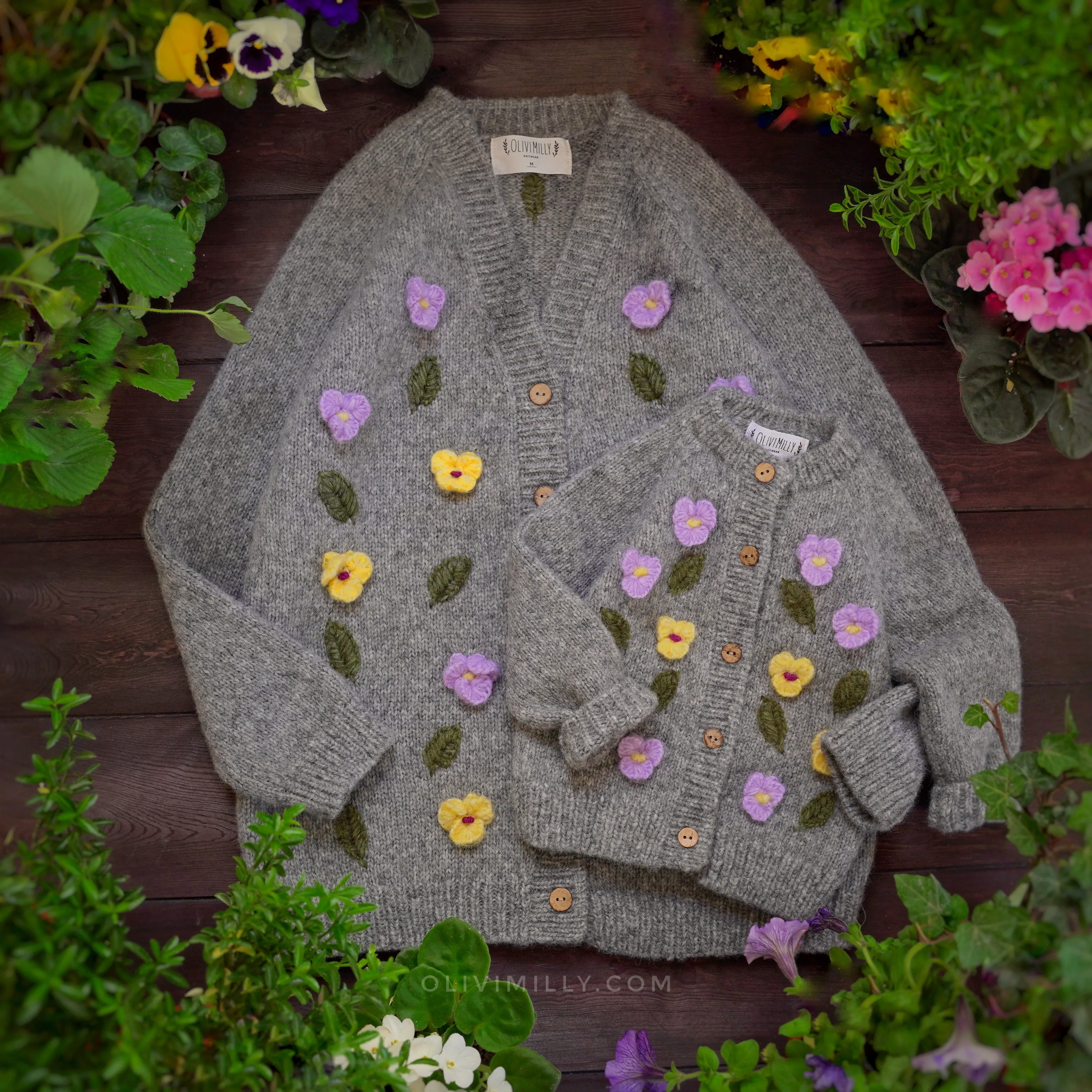 Adult Violets cardigan | Dark Grey