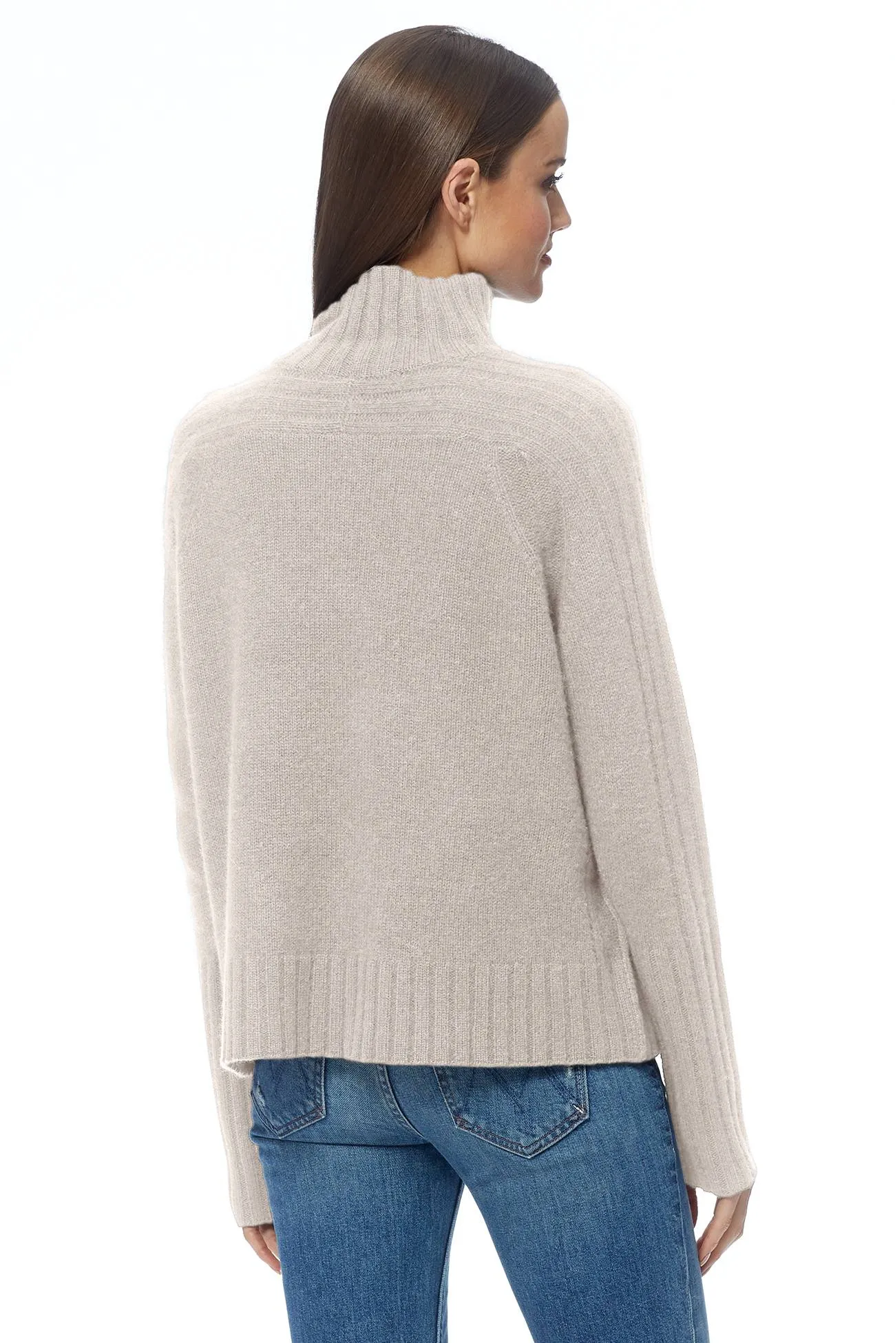 Annalee cashmere turtleneck sweater in sheepskin