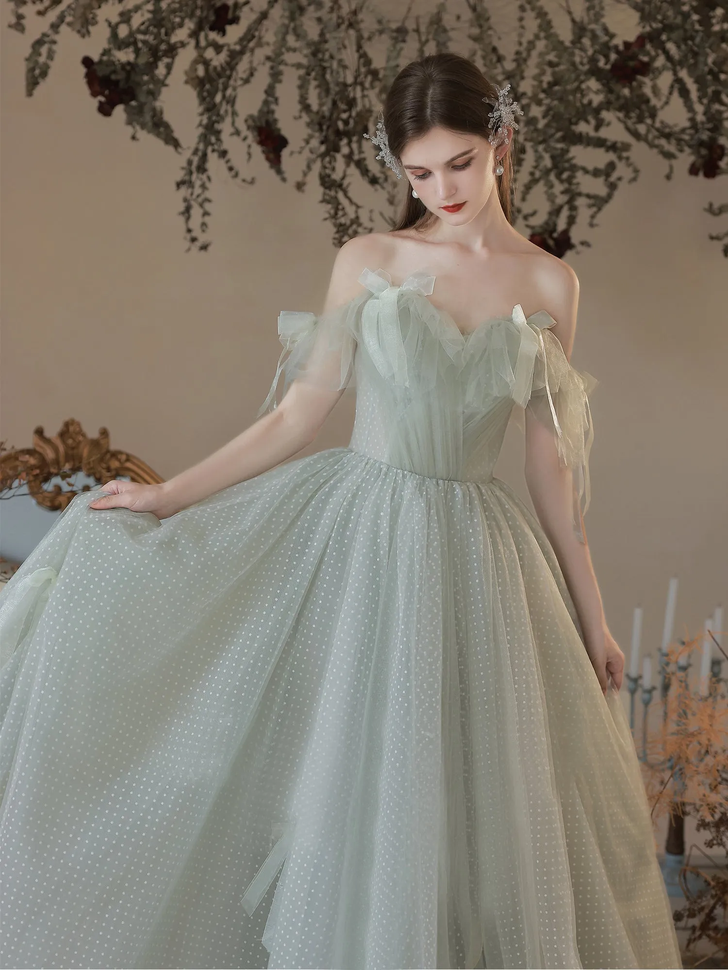 Chic A-line Off-the-shoulder Green Long Prom Dresses Tulle Formal Gowns Evening Dress OSTY062