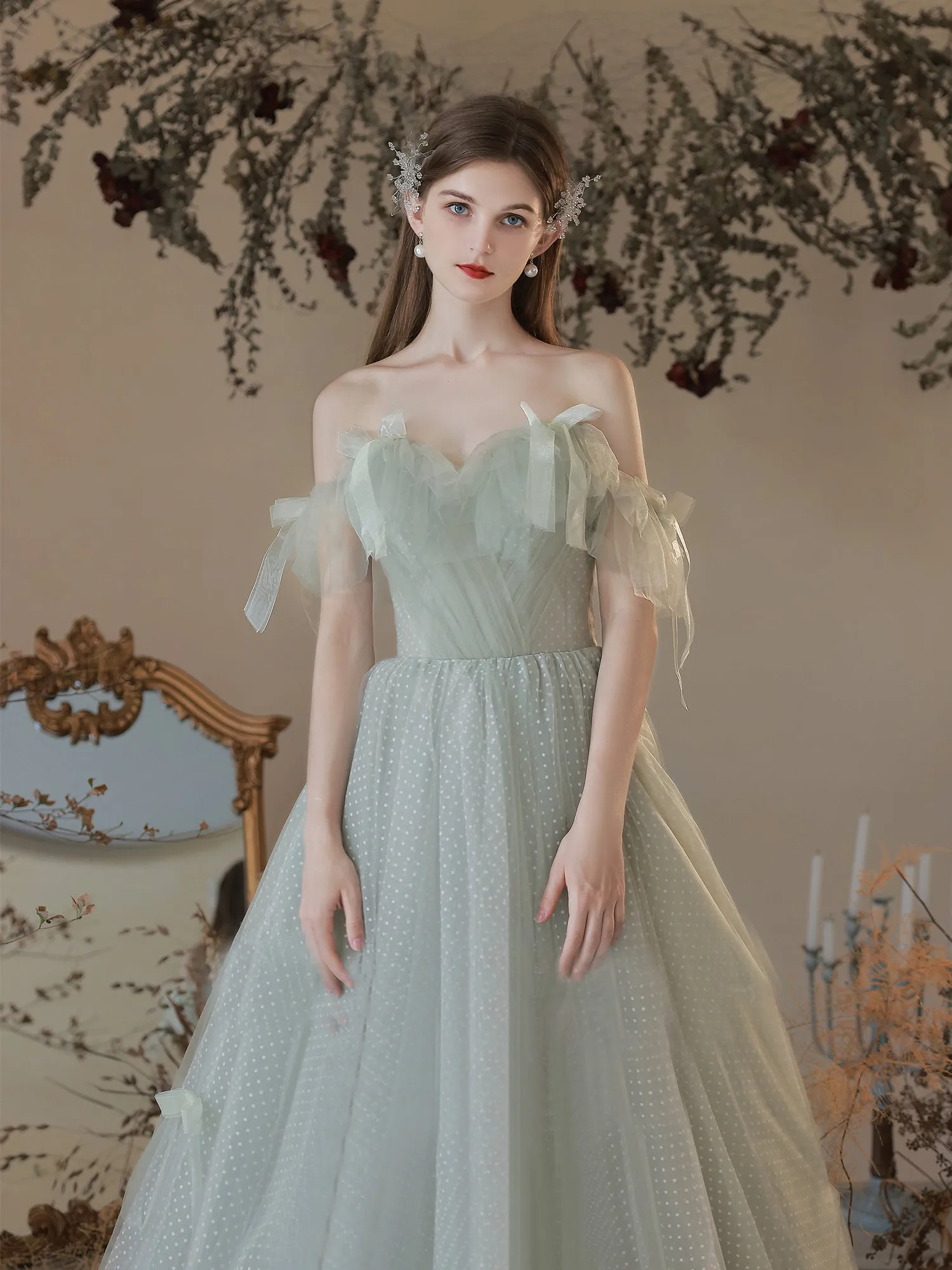 Chic A-line Off-the-shoulder Green Long Prom Dresses Tulle Formal Gowns Evening Dress OSTY062