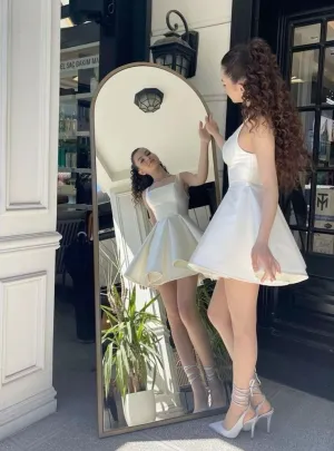 Chic A line Straps Short Satin White Homecoming Dress 20th Birthday Outfits C651
