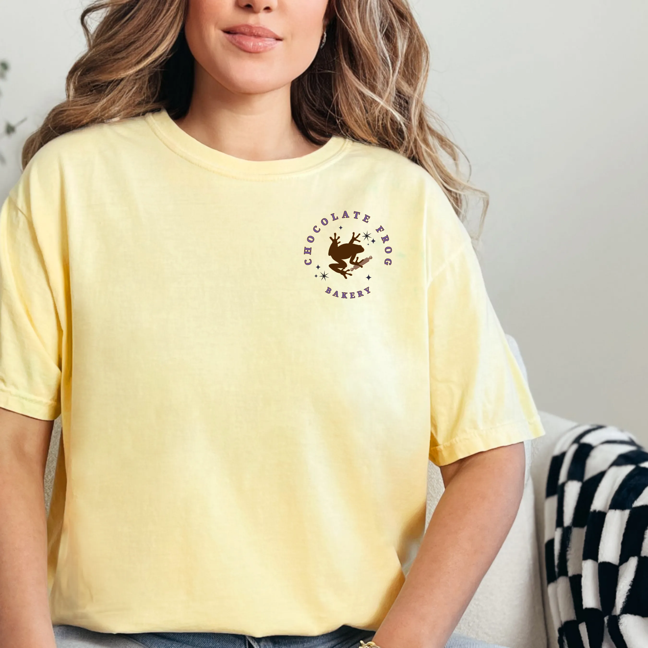 Chocolate Frog Bakery - T-Shirt