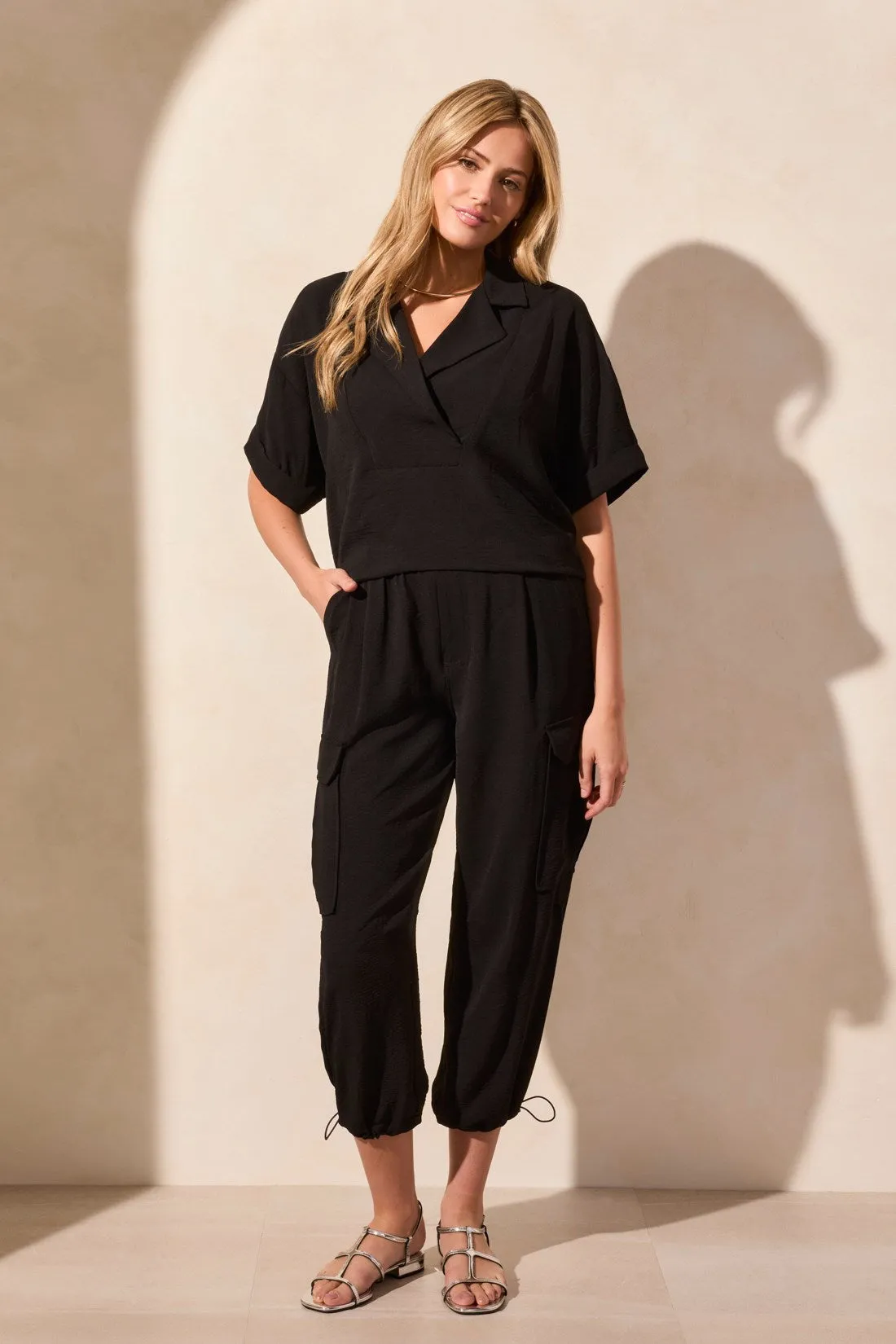 FLOWY POPOVER SHIRT