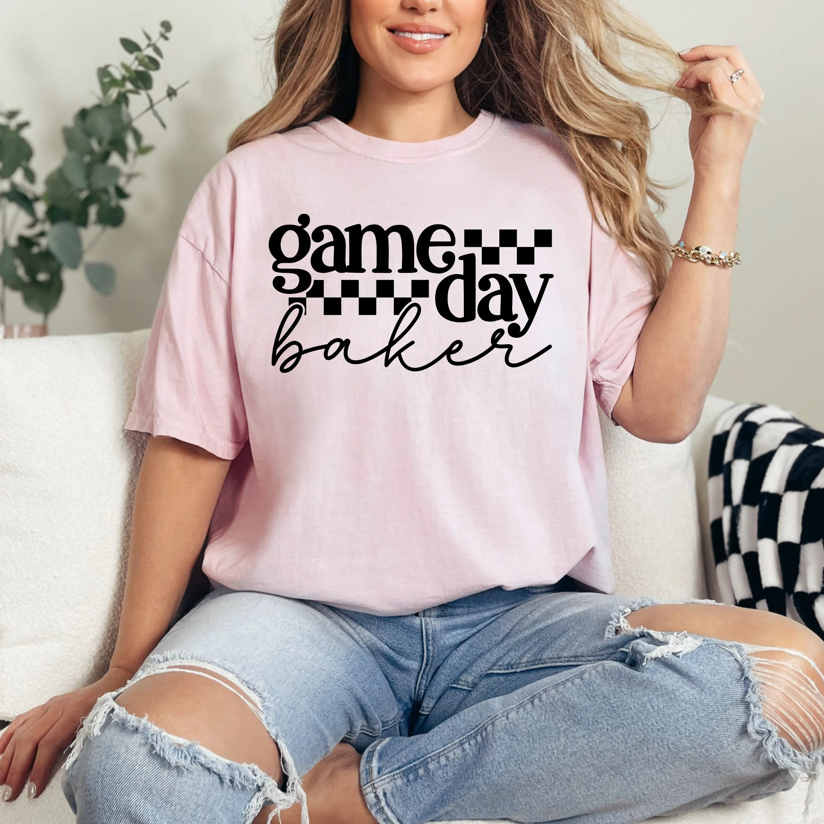 Game Day Baker [Black Design] - T-Shirt