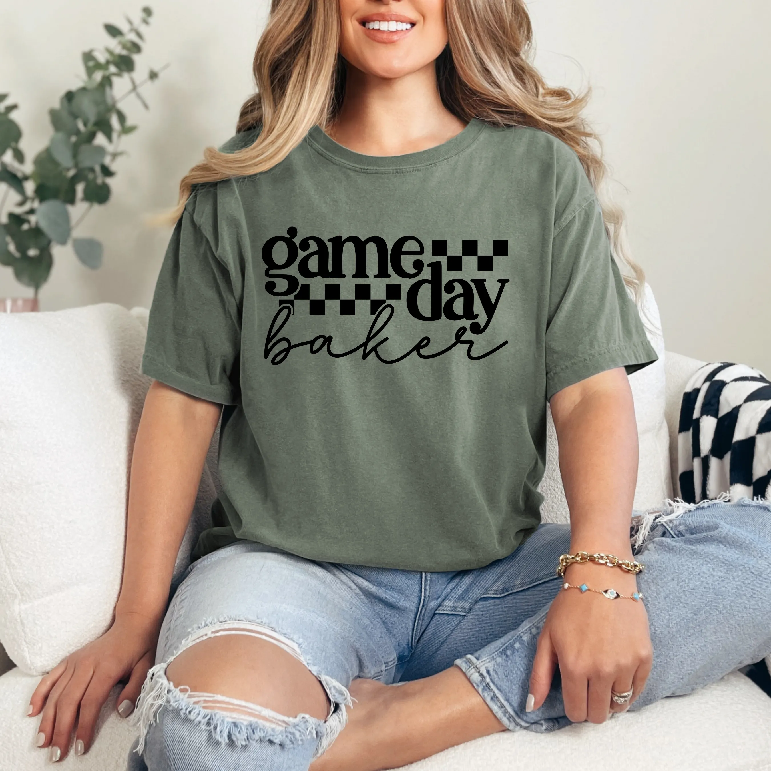 Game Day Baker [Black Design] - T-Shirt