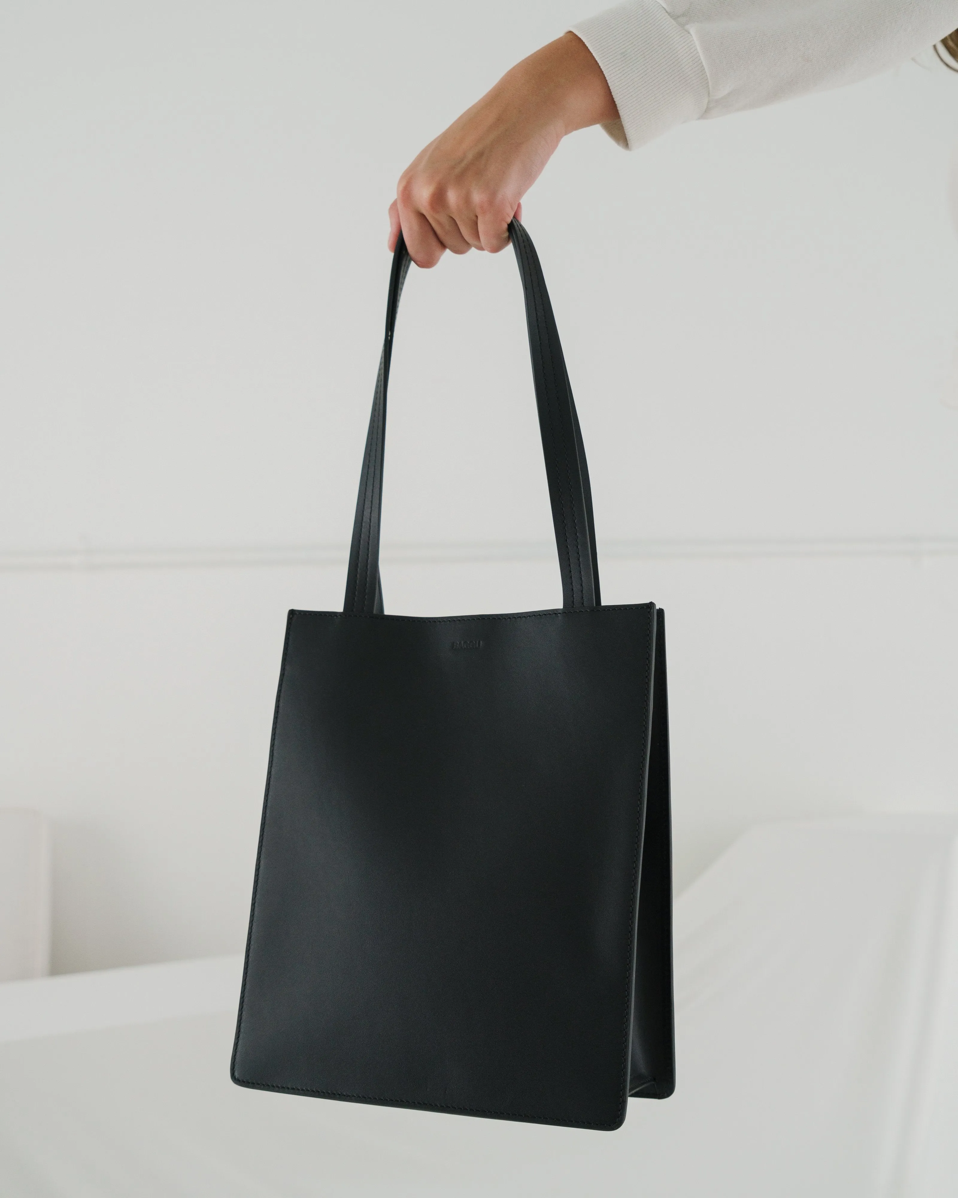 Medium Leather Retail Tote - Black