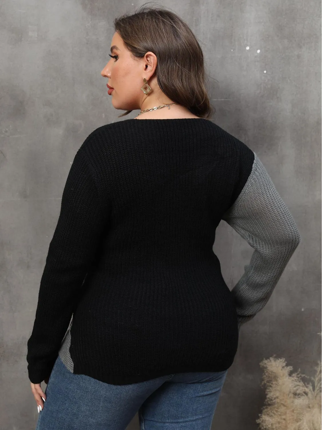 Two-Tone Surplice Neck Sweater: A Stylish Essential for Your Curve Wardrobe